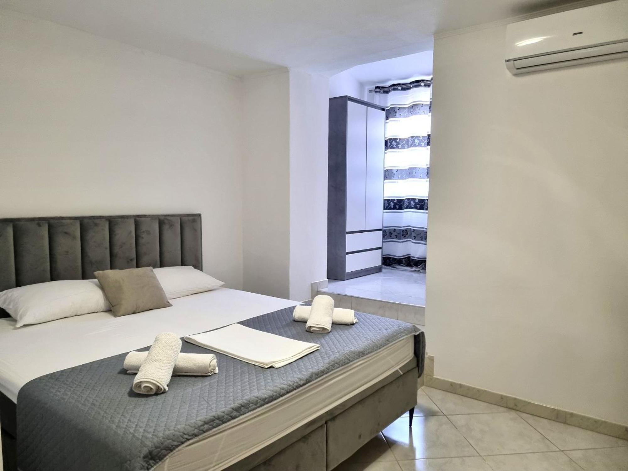 Rooms Vitoria On Joakim Square Poreč Exteriör bild
